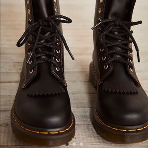 1460 Pascal Abruzzo Boots